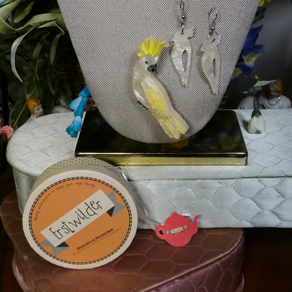 Erstwilder Hello Cocky Charming White Cockatoo Bird Brooch w/ Matching Earrings